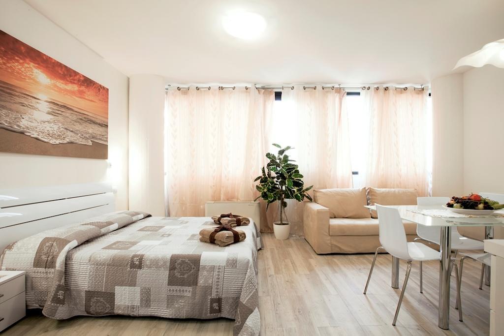 Residence Ferrucci Prato  Rum bild